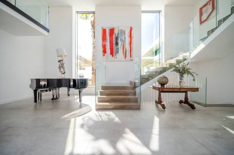 Vila deslumbrante, com 5 quartos em suíte, ampla piscina e vistas incríveis para o campo de golfe com a assinatura de Jack Nicklaus