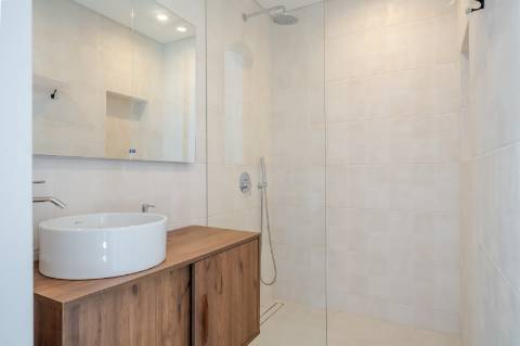 Vila deslumbrante, com 5 quartos em suíte, ampla piscina e vistas incríveis para o campo de golfe com a assinatura de Jack Nicklaus