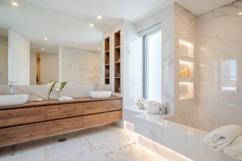 Vila deslumbrante, com 5 quartos em suíte, ampla piscina e vistas incríveis para o campo de golfe com a assinatura de Jack Nicklaus