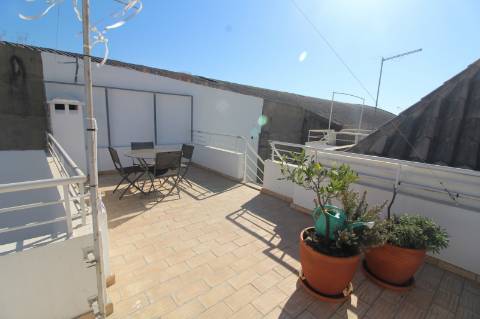 Moradia charmante em pleno centro de Tavira disponível para arrendamento anual