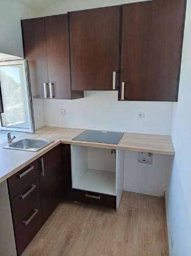 MORADIA COM DOIS QUARTOS - NOVA A ESTREAR - DUAS CASAS DE BANHO - ARRENDAMENTO ANUAL - ALCARIAS GRANDES - CASTRO MARIM - ALGARVE