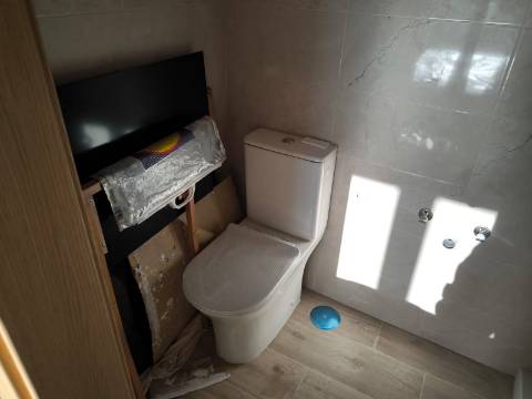 MORADIA COM DOIS QUARTOS - NOVA A ESTREAR - DUAS CASAS DE BANHO - ARRENDAMENTO ANUAL - ALCARIAS GRANDES - CASTRO MARIM - ALGARVE