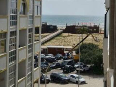 Estúdio para arrendamento temporário de Outubro a Maio