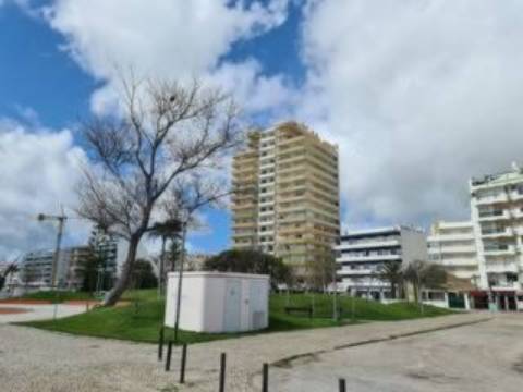 Estúdio para arrendamento temporário de Outubro a Maio