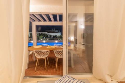 Moradia de Luxo T5+3 com Piscina e Garagem- Excelente Oportunidade de Investimento em Vila Nova de Cacela