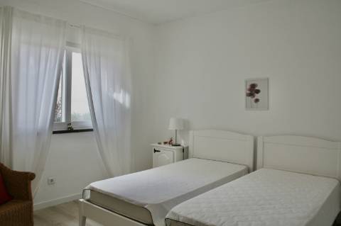 Moradia de Luxo T5+3 em Vila Nova de Cacela