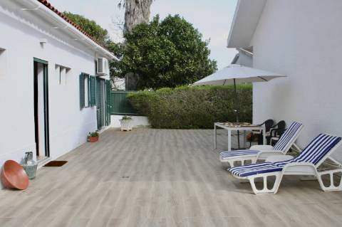 Moradia de Luxo T5+3 em Vila Nova de Cacela