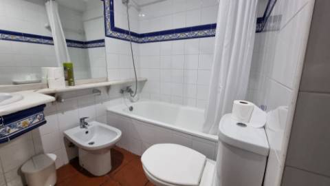 T2 com 2 WC's e Terraço a 200m da Praia de Monte Gordo