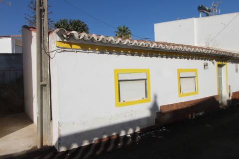 Moradia para Remodelar em Altura - Castro Marim