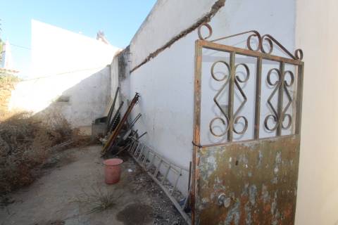 Moradia para Remodelar em Altura - Castro Marim