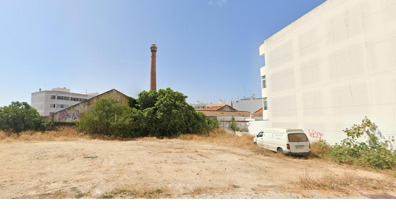 Oportunidade Imperdível: Dois Lotes para Construção - 832m² de àrea bruta de construção cada! Olhão