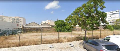 Terreno urbano para construção de 3 Prédios - Zona Ribeirinha - Olhão