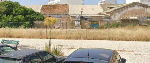 Terreno urbano para construção de 3 Prédios - Zona Ribeirinha - Olhão