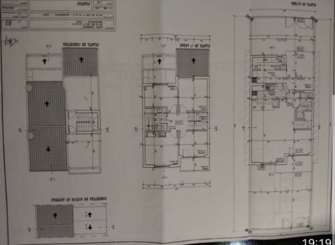 Lote de terreno com 204 m2, com projeto, para construção moradia.

