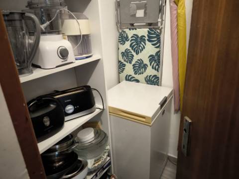 APARTAMENTO COM 3 QUARTOS - DUAS CASAS DE BANHO - ULTIMO ANDAR - EM VILA REAL DE SANTO ANTÓNIO - ALGARVE