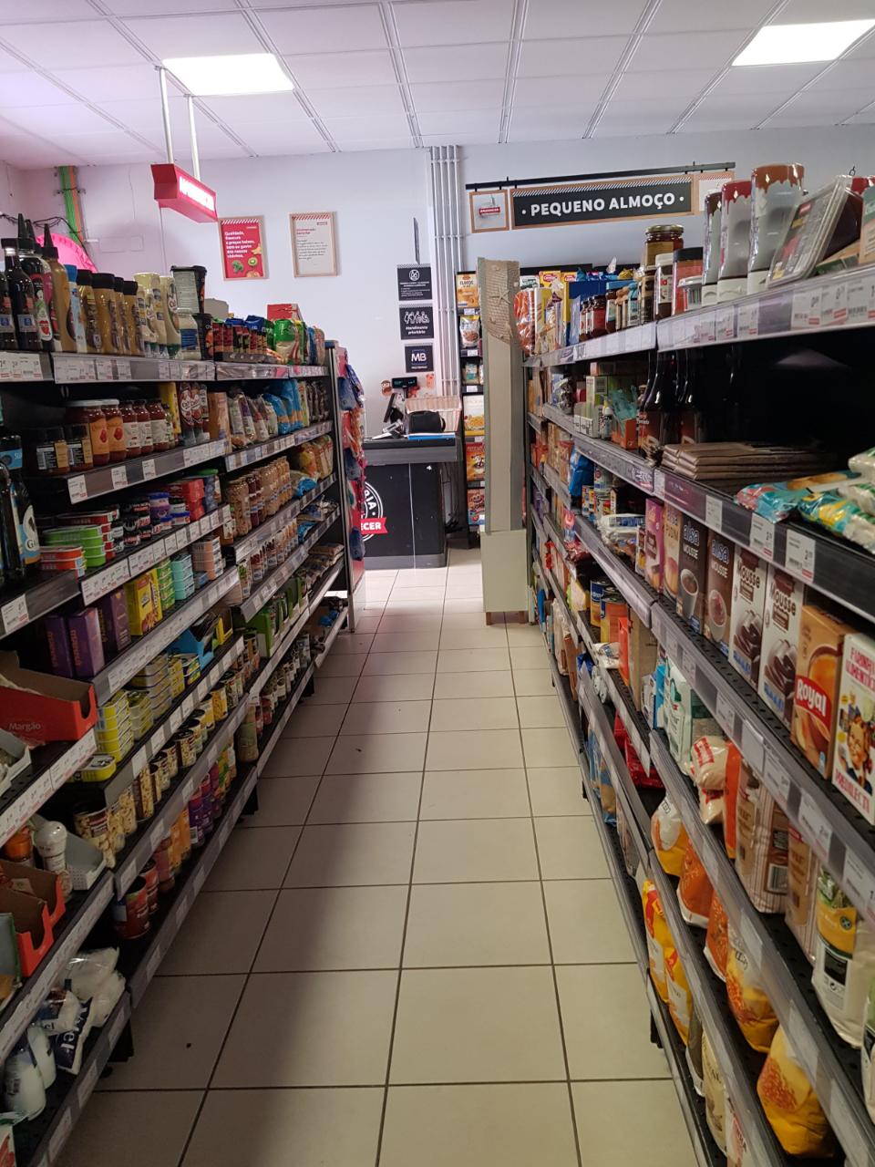 Trespasse de Supermercado e Take-Away - Rentabilidade Imediata!
Oportunidade única para investir num negócio já em funcionamento e com elevado potencial de crescimento!