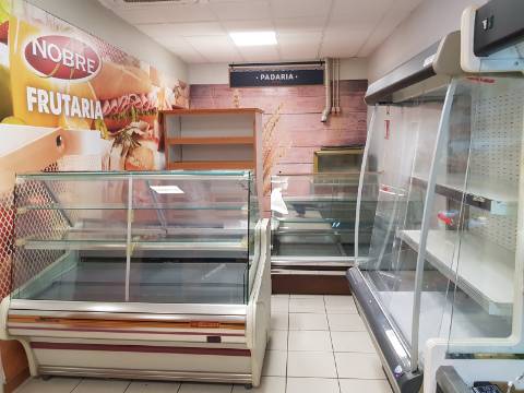 Trespasse de Supermercado e Take-Away - Rentabilidade Imediata!
Oportunidade única para investir num negócio já em funcionamento e com elevado potencial de crescimento!