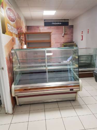Trespasse de Supermercado e Take-Away - Rentabilidade Imediata!
Oportunidade única para investir num negócio já em funcionamento e com elevado potencial de crescimento!
