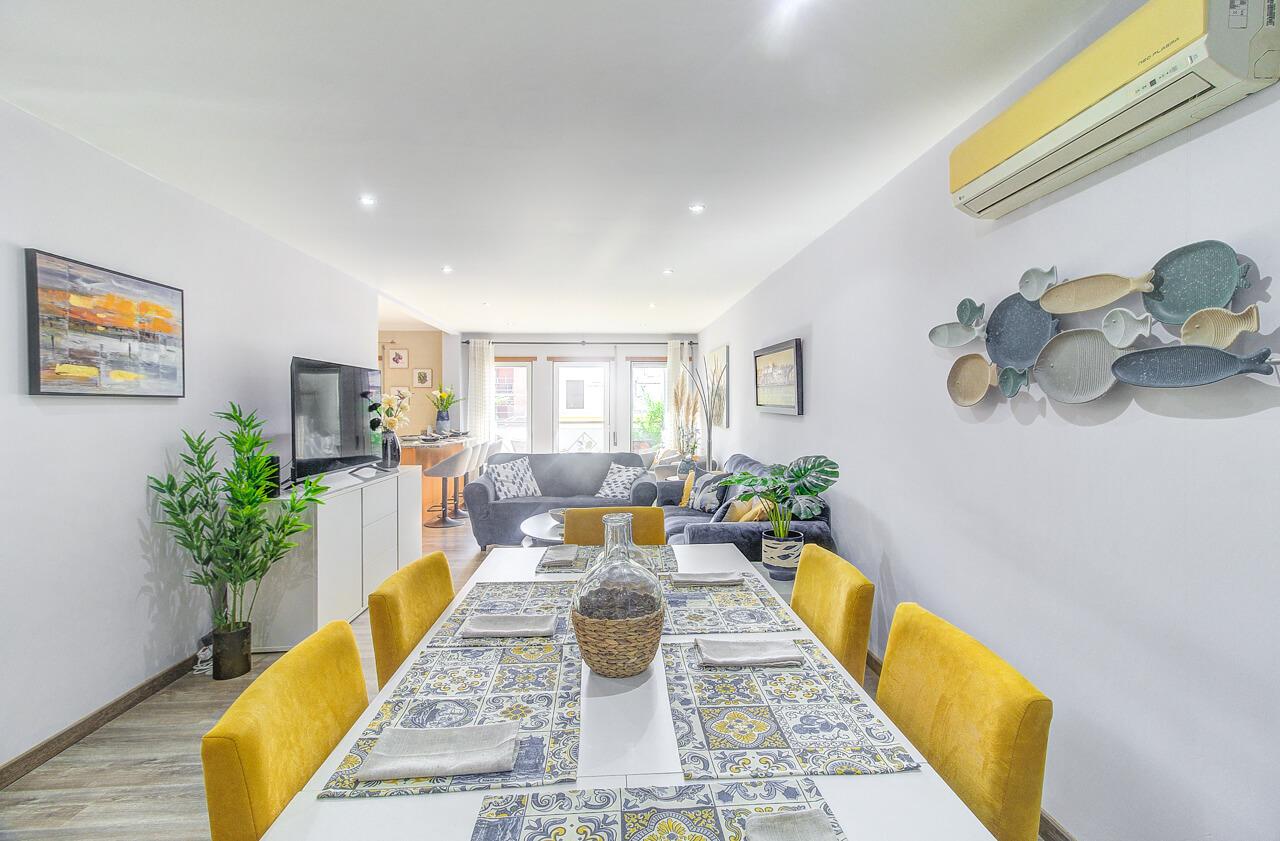 Apartamento de Elegância Contemporânea Melhorado com Distinção