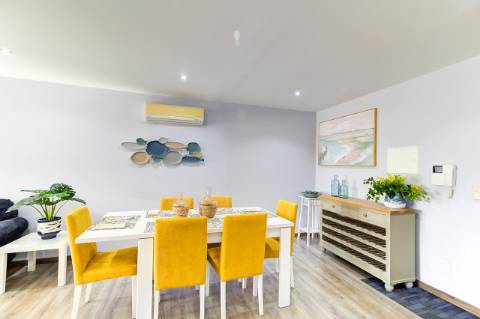 Apartamento de Elegância Contemporânea Melhorado com Distinção