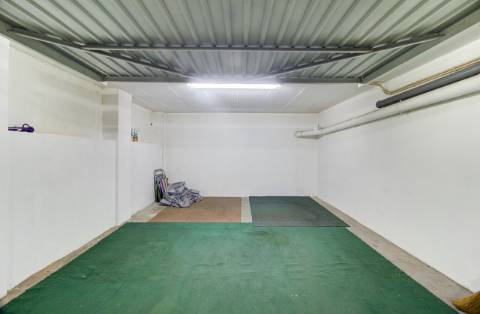 Apartamento de Elegância Contemporânea Melhorado com Distinção