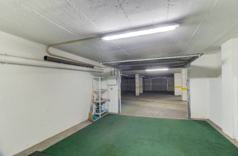 Apartamento de Elegância Contemporânea Melhorado com Distinção