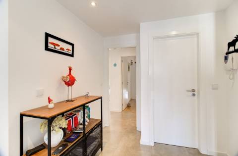Tavira, a 5 minutos do Centro, T3 de 103 m², com vista mar e elevador.