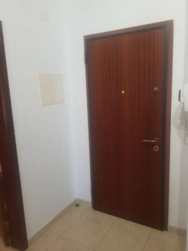 Apartamento T2 Mobilado com Elevador e Varandas - Arrendamento Sazonal (Outubro a Junho)