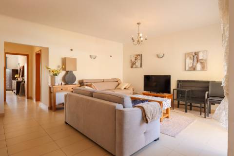 Apartamento top floor em empreendimento com Piscina