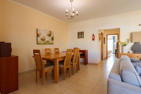 Apartamento top floor em empreendimento com Piscina