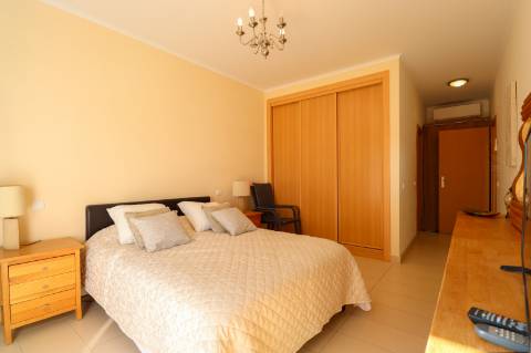 Apartamento top floor em empreendimento com Piscina