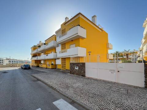 Apartamento top floor em empreendimento com Piscina