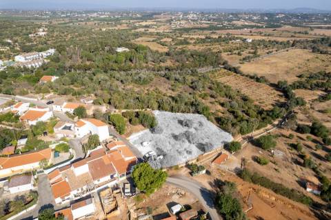 Vale de Margem - Terreno 2.581 m² | vista campo | bons acessos | a 7-10 min das praias