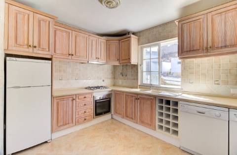 Moradia V4 com terreno + 1 estúdio com vista do rio em Álamo