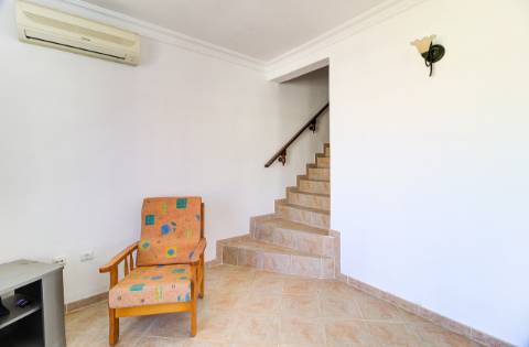 Moradia V4 com terreno + 1 estúdio com vista do rio em Álamo