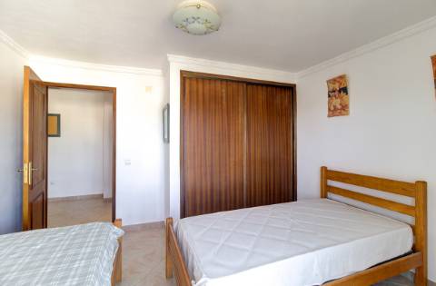 Moradia V4 com terreno + 1 estúdio com vista do rio em Álamo