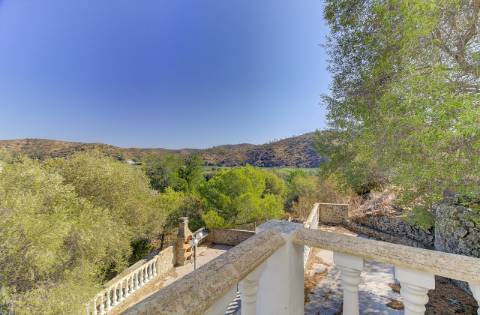 Moradia V4 com terreno + 1 estúdio com vista do rio em Álamo