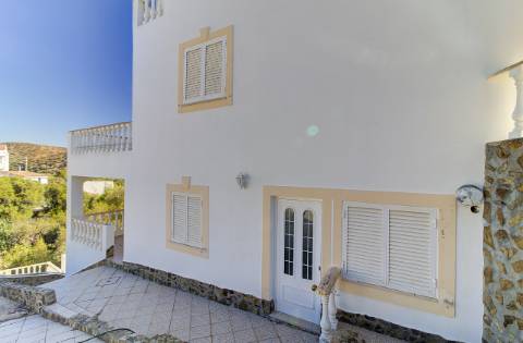 Moradia V4 com terreno + 1 estúdio com vista do rio em Álamo