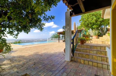 Moradia T4 com vistas panorâmicas