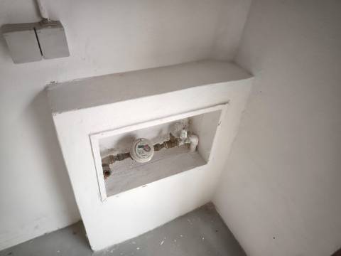 GARAGEM FECHADA - ACESSO PELO EXTERIOR - COM ÁGUA E LUZ - ALTURA - CASTRO MARIM - ALGARVE