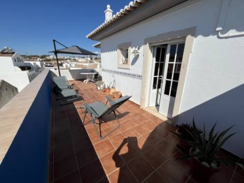 Apartamento Azul disponível para arrendamento temporário em Tavira