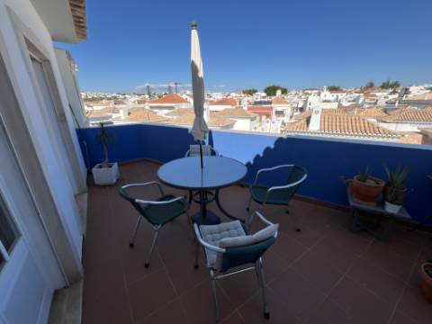 Apartamento Azul disponível para arrendamento temporário em Tavira