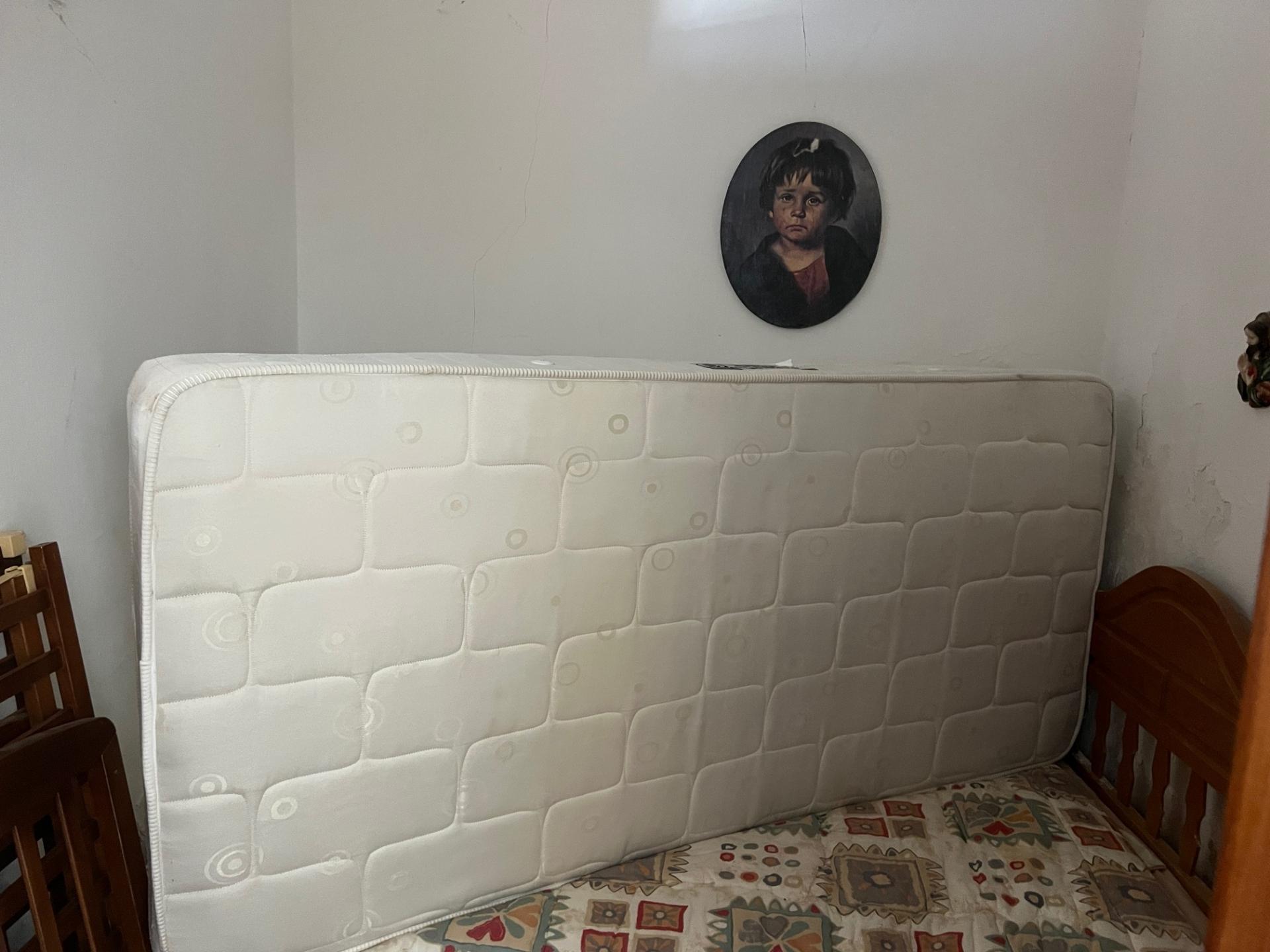 casa terrea para recuperar com logradouro