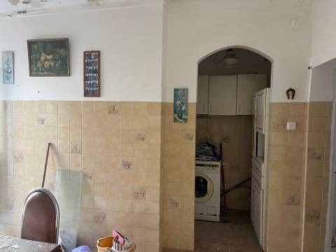 casa terrea para recuperar com logradouro