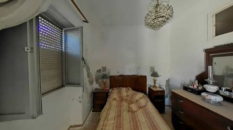 casa terrea para recuperar com logradouro