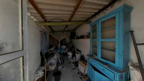 casa terrea para recuperar com logradouro