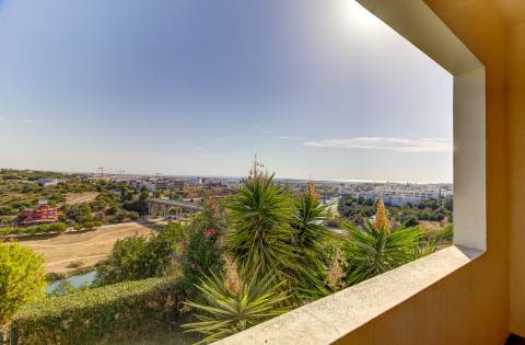 Moradia T3 com vista deslumbrante sobre Tavira e o Rio Gilão