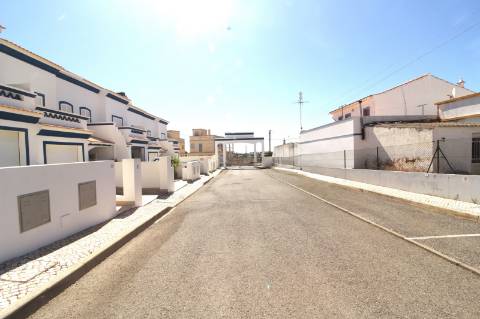 Excelente Moradia em Condomínio Fechado com Piscina - Vila Nova de Cacela