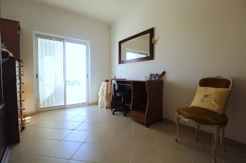 Excelente Moradia em Condomínio Fechado com Piscina - Vila Nova de Cacela