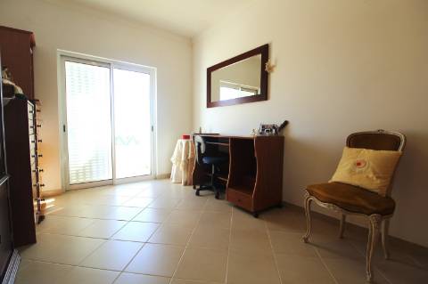 Excelente Moradia em Condomínio Fechado com Piscina - Vila Nova de Cacela